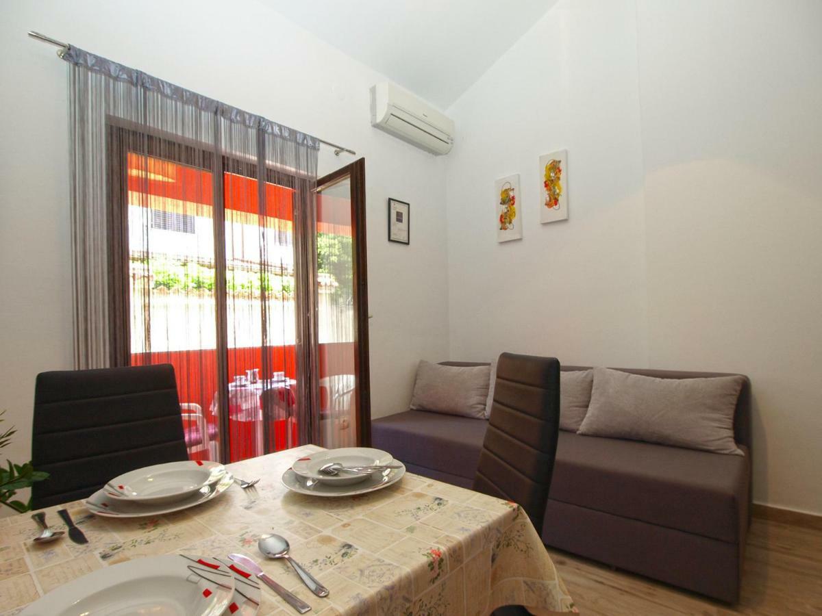 Apartments Oriana 898 Pula Exterior foto